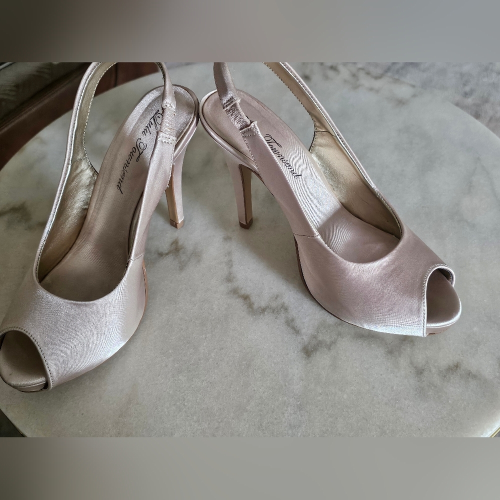 Champagne satin peep toe heel
